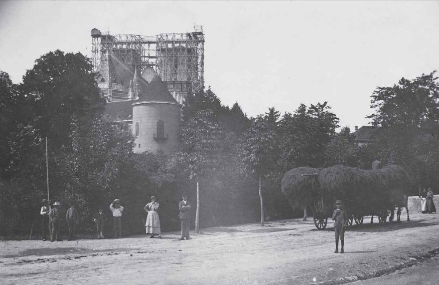 Langov trg 1890. godine, tada tek livada